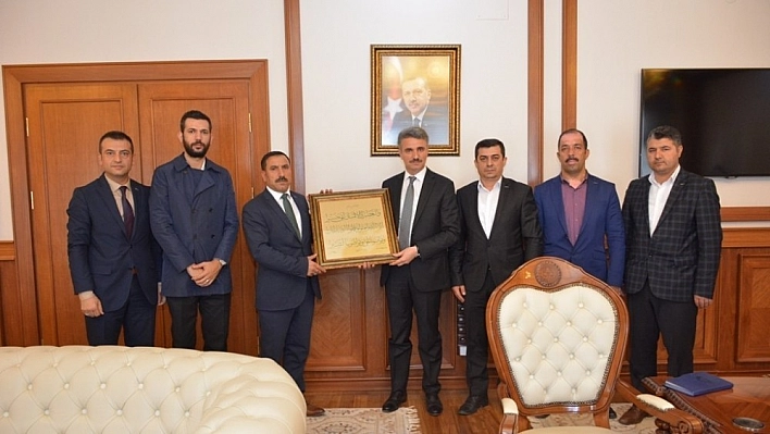 Vali Baruş'a ziyaretler sürüyor 