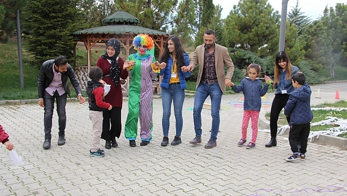 İnönü Üniversitesi'nde özel çocuklarla özel bir gün 