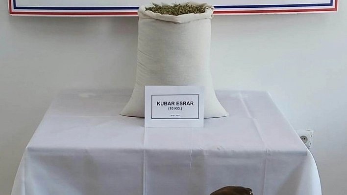 Bingöl'de 17 kilo esrar ele geçirildi, 2 şüpheli tutuklandı 