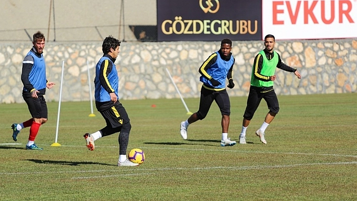 Evkur Yeni Malatyaspor eksik çalıştı 