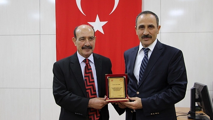 Öğrencilerden Rektöre, duygusal sürpriz