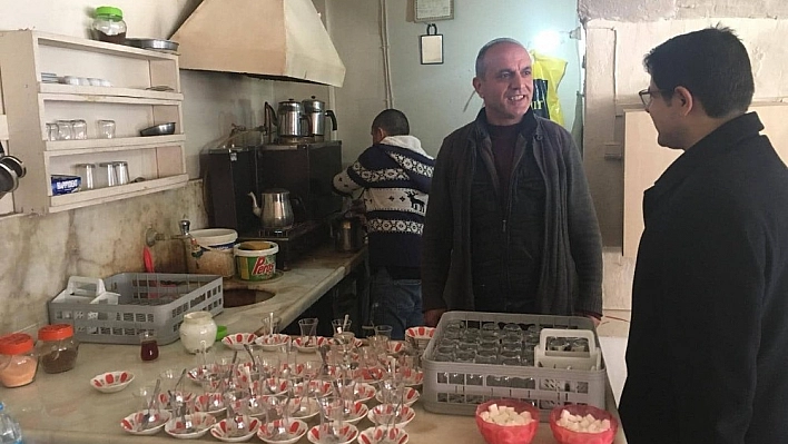 Kaymakam Özdemir,  esnafları ziyaret etti 