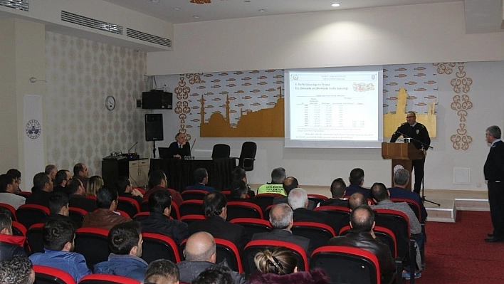 Belediye personeline 'Trafik Kuralları' semineri 