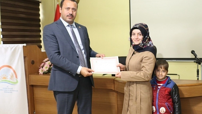 Genç çiftçilere eğitim verildi