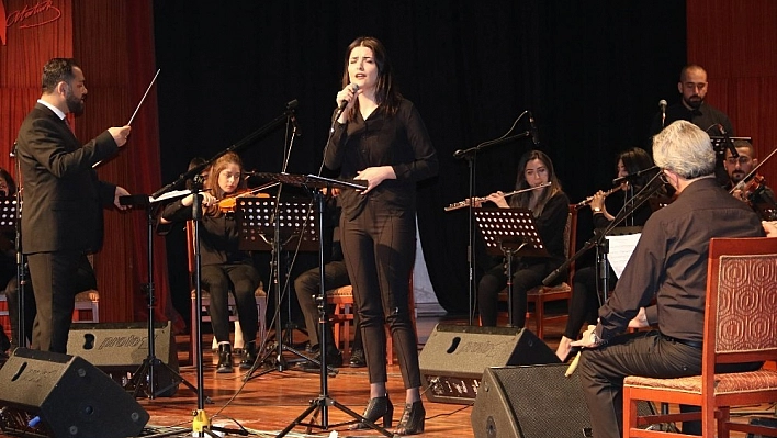 'Aşıklar Ölmez' konseri beğeniyle izlendi 