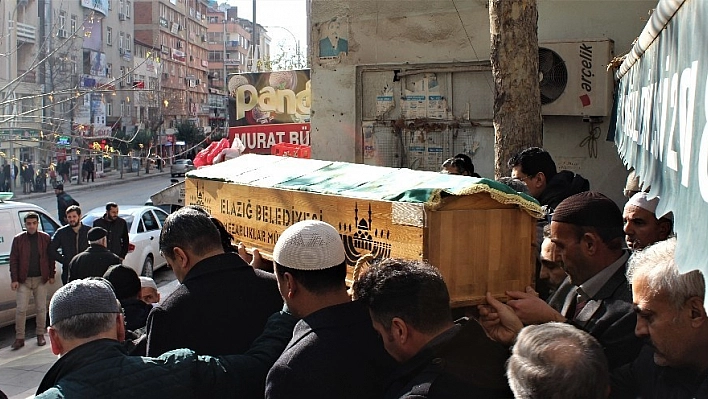Otomobilin çarptığı yaşlı adam öldü 