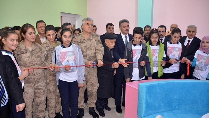 Şehit Yarbay Songül Yakut'un adı kütüphanede yaşayacak 