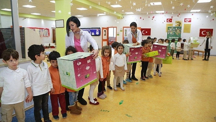 Anaokulu öğrencileri, oyuncaklarını bağışladı 