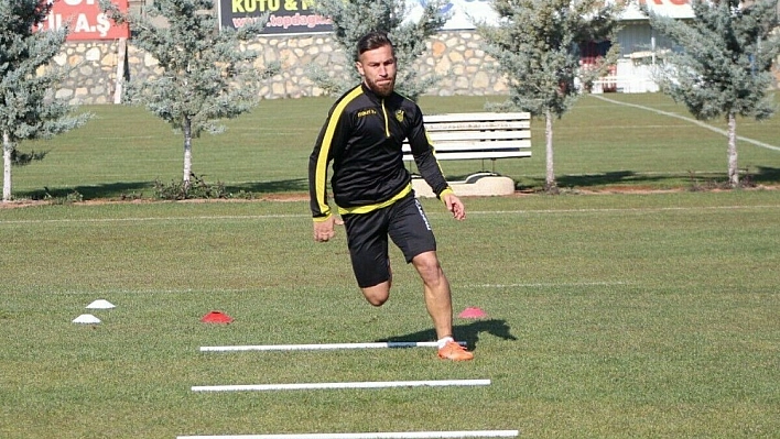 Evkur Yeni Malatyaspor'da Adem Büyük'ün hedefi belirledi 