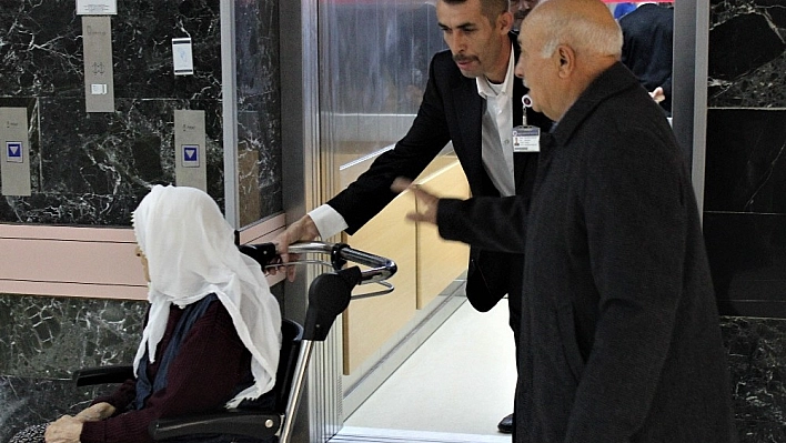 Asansörde Geçen Bir Hayat