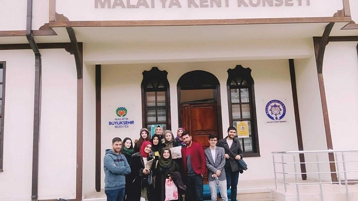 Kent Konseyi Şiir ve Masal Atölyesi dersleri başladı 