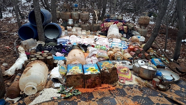 Teröristlerin kış üstlenmesi için hazırladığı 5 odalı sığınak imha edildi 
