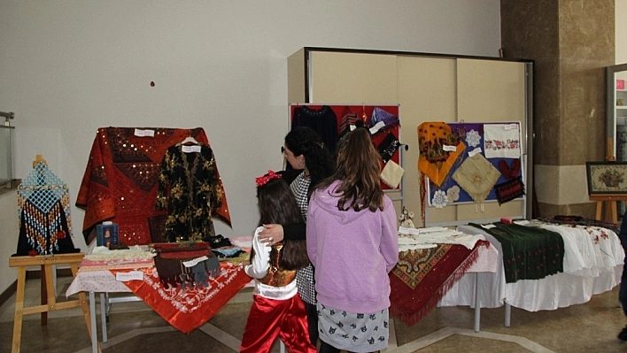 Pekfen'de Yerli Malı Haftası kutlandı 