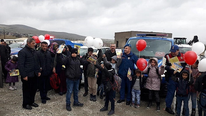 Jandarmadan öğrenci servislerine denetim