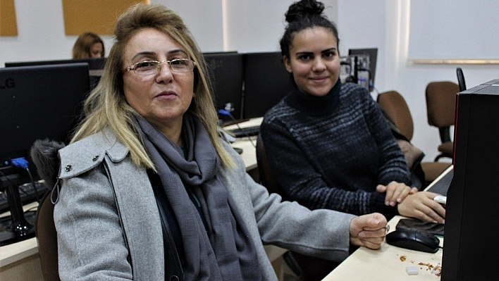 Emekli Öğretmen Bu Sefer Öğrenci Oldu
