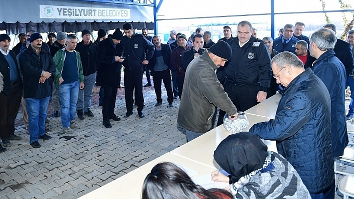 Yeşilyurt Belediyesi'ne TYÇP kapsamında 100 personel alındı 