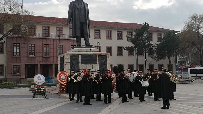 İsmet İnönü'nün 45'inci ölüm yıl dönümü 