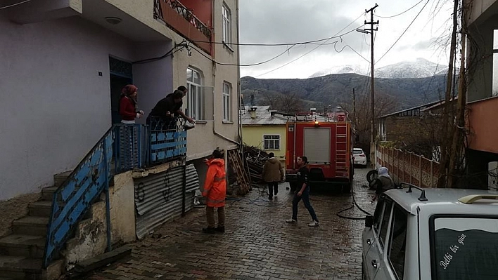 Palu'da Yangın!