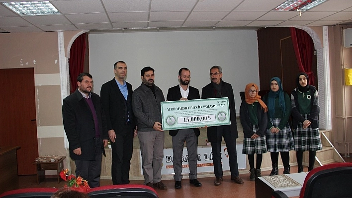 Öğrencilerden Yemen'e 15 bin lira yardım 