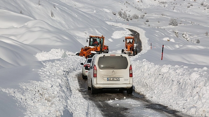 Tunceli'de 57 köy yolu ulaşıma açıldı 