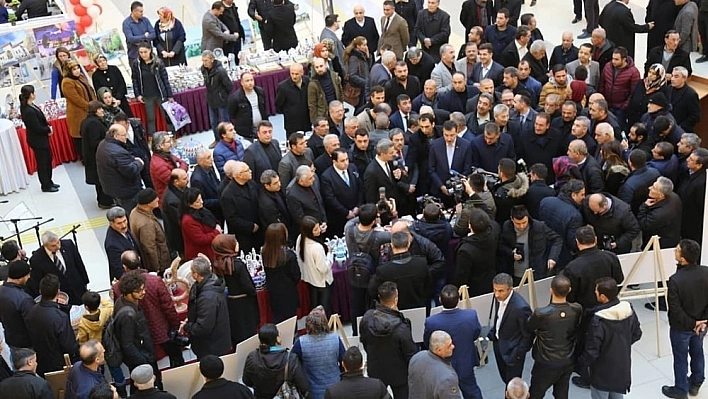 Darende Belediyesi'nden çini ve seramik sergisi 