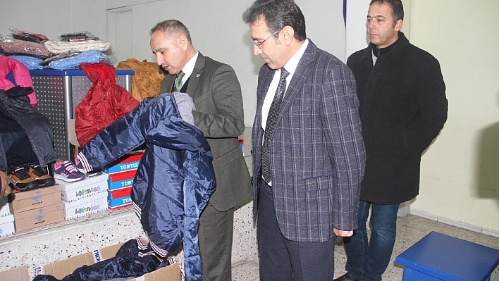 Öğrencilere kıyafet desteği