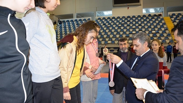 Tekvandoda Spor Lisesi'nden madalyalara ambargo 