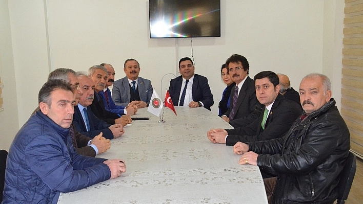 CHP'li Soner Gökçe'den muhtarlar derneğine ziyaret 
