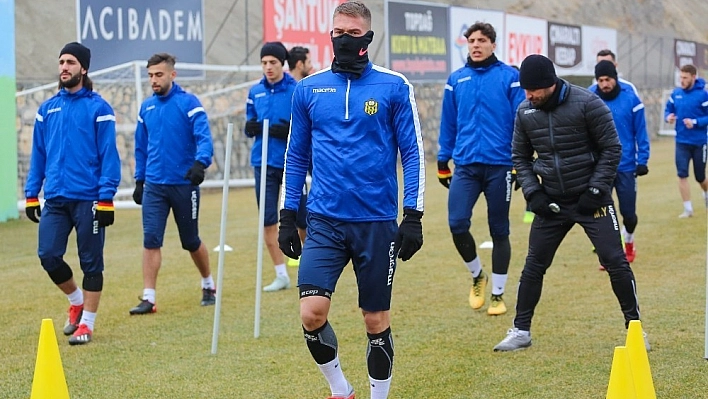 E. Yeni Malatyaspor ikinci yarıya Göztepe maçıyla başlayacak 