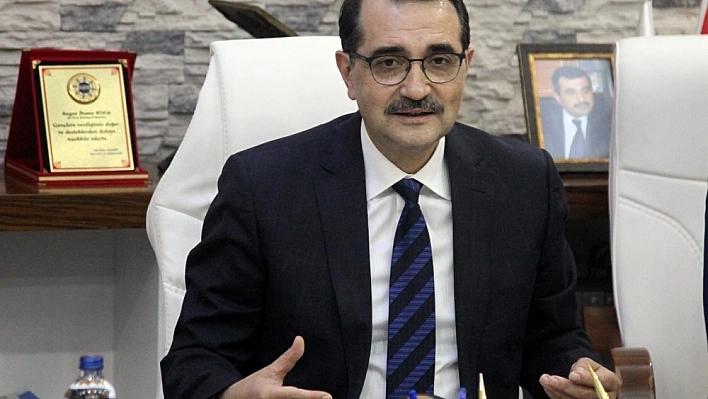 Bakan Dönmez'den Kıbrıs Rum Kesimi'ne ikaz: 'Bölgemizde istediğimiz sondaj hakkına sahibiz' 