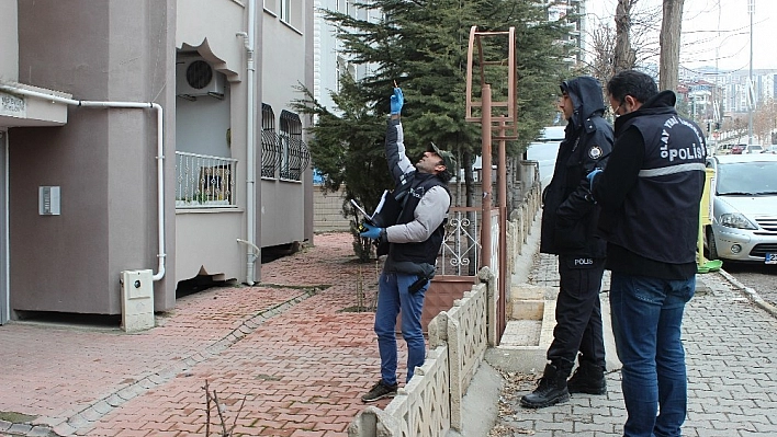 5. kattan düşen genç hayatını kaybetti