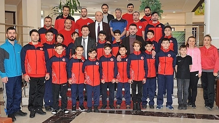 Malatya'dan Artistik Jimnastik Erkekler Yıldız Milli Takım Kampına sporcu 