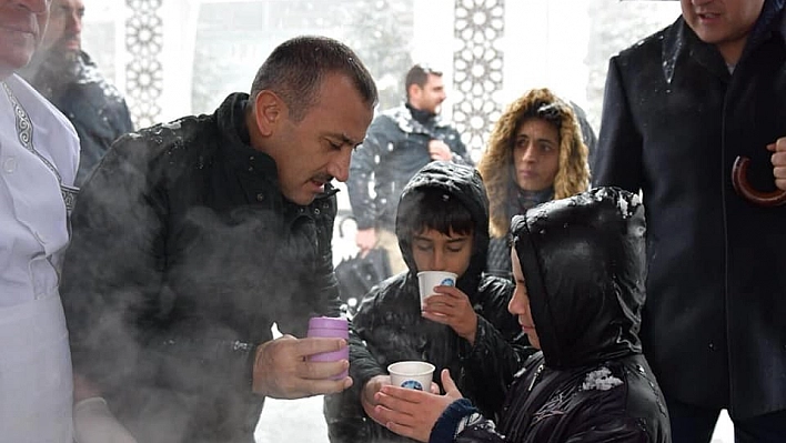 Kış günü insanın içini ısıtan ikram 'Salep' 