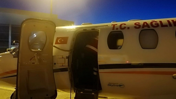 Hasta, uçak ambulansla sevk edildi 