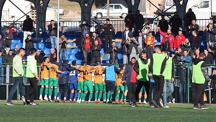 Yeşilyurt Belediyespor şampiyonluk için kararlı 