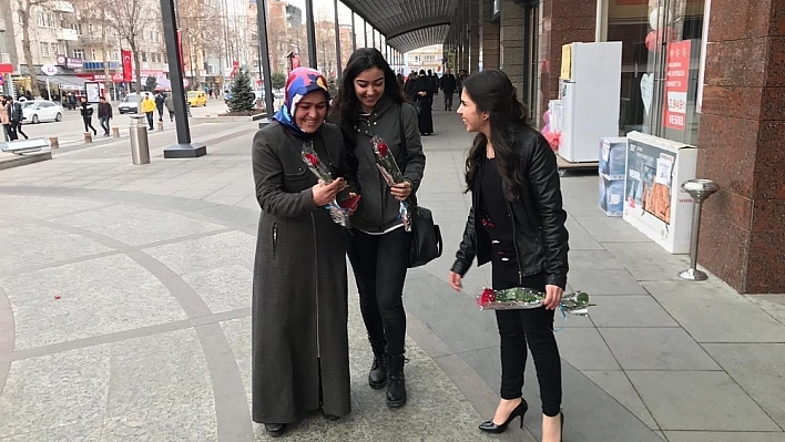 Doğa Cadde'den sevgililer günü jesti 