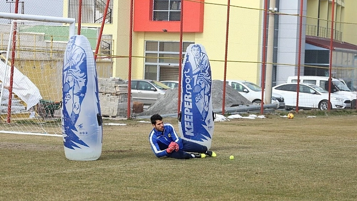 E.Yeni Malatyaspor'da kale Ertaç'ın 