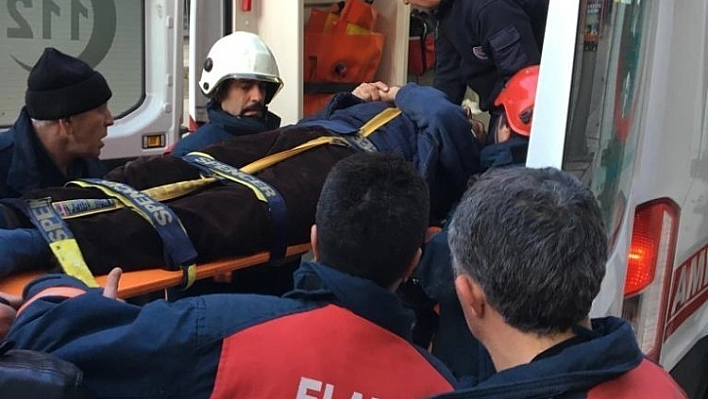 Baca temizliği yaparken 5. kattan düştü 