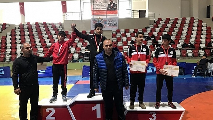 Malatya güreş takımı 1. Oldu 