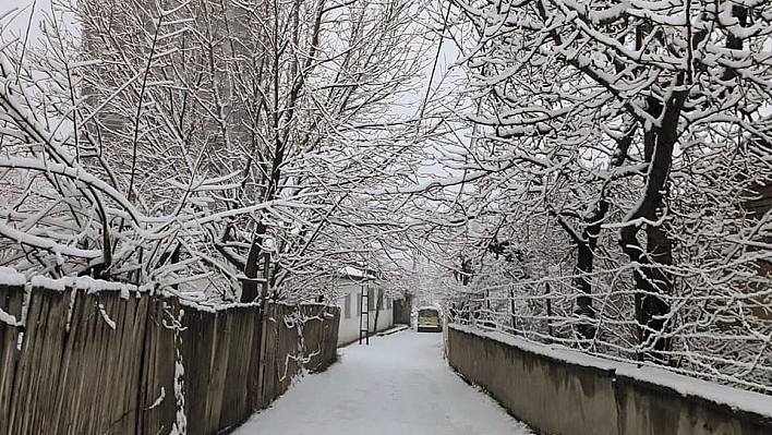 Malatya'da kar yağışı etkili oldu 