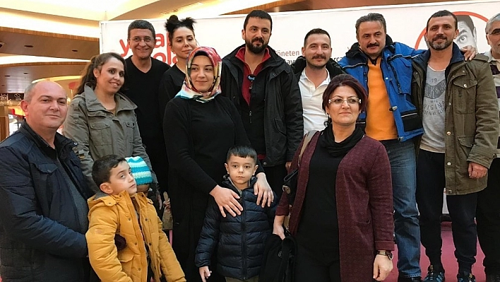 Cengiz Küçükayvaz sevenleriyle buluştu 
