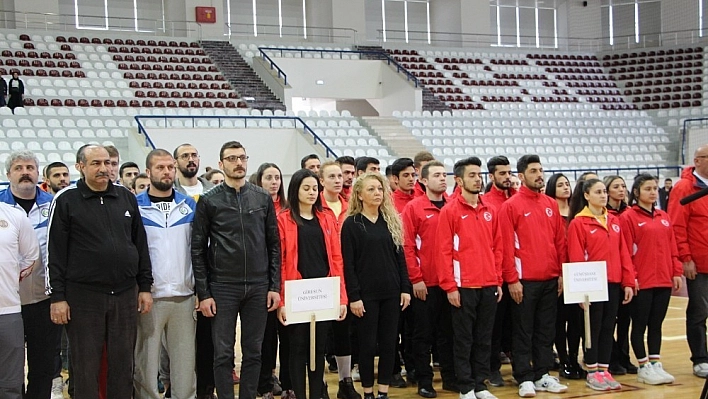 FÜ'de, Voleybol müsabakaları düzenlendi