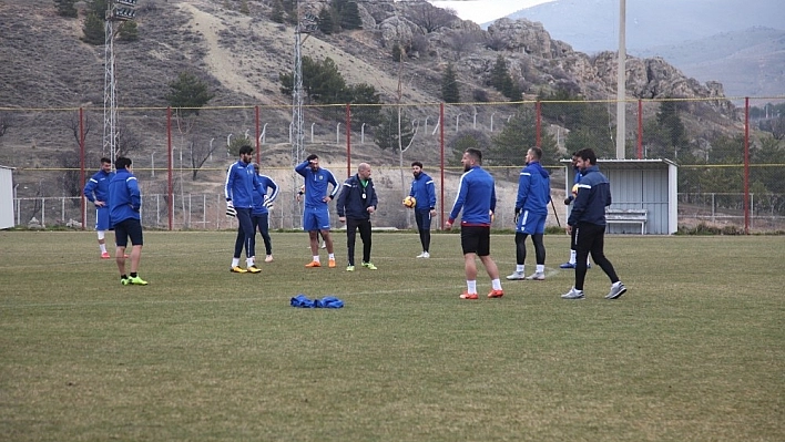 E.Yeni Malatyaspor'da, D.G. Sivasspor mesaisi sürüyor 
