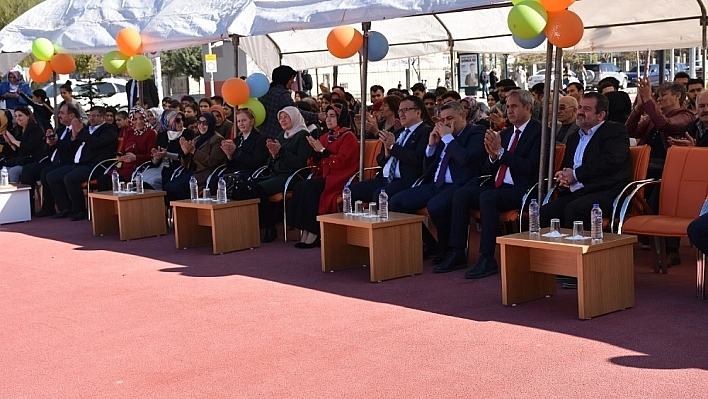 Down Sendromlu minkler doyasıya eğlendi 