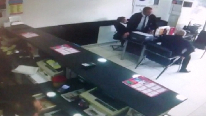 Malatya'da deprem anında yaşananlar güvenlik kameralarında 