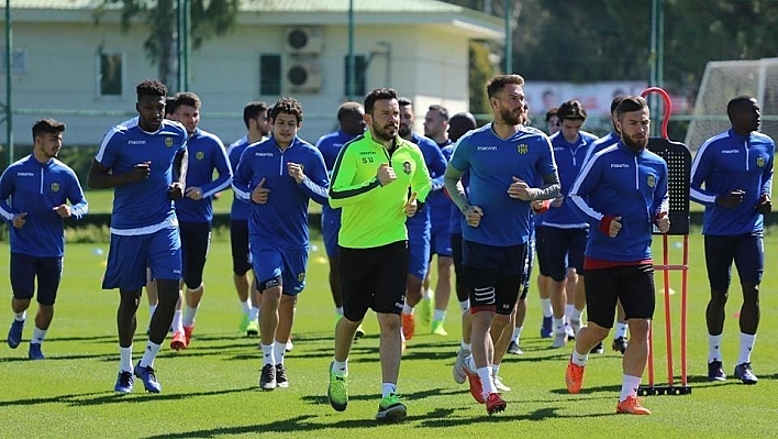 Ravcı: 'Kazançlı bir kamp süreci geçiriyoruz' 