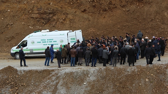 Malatya'da kavgada hayatını kaybeden 2 kişi toprağa verildi 