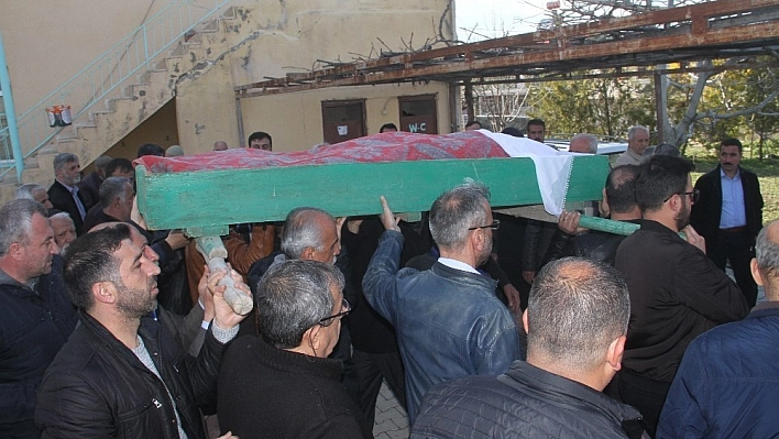 Eda öğretmen bıçaklanarak öldürüldü