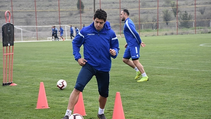 Evkur Yeni Malatyaspor'da Ertaç Özbir ve Murat Akça affedildi 