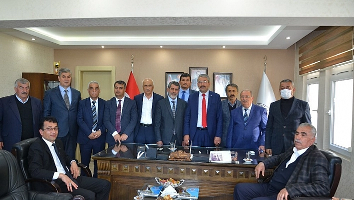 İsa Özkan göreve başladı 